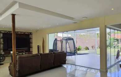 Imagem 3: Casa para venda com 675 metros quadrados com 4 quartos