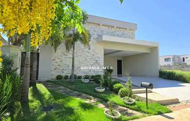 Imagem: A casa em condomínio possui 3 Dormitórios, 4 Banheiros, 4