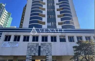 Imagem: O apartamento possui 1 Dormitório, 1 Banheiro, 1 Vaga na garagem