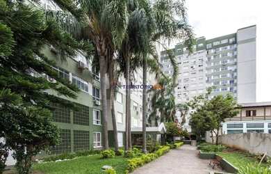 Imagem: O apartamento possui 3 Dormitórios, 1 Banheiro, 1 Vaga na garagem