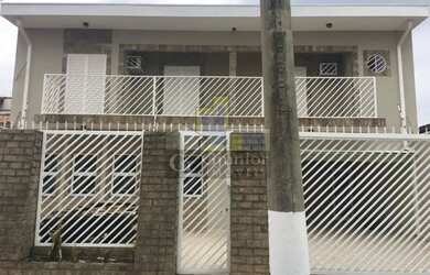 Imagem: A casa possui 4 Dormitórios, 4 Banheiros, 4 Vagas na garagem