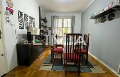 Imagem: O apartamento possui 3 Dormitórios, 1 Banheiro, 1 Vaga na garagem