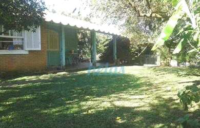 Imagem: A casa possui 5 Dormitórios, 1 Banheiro e 710m² de Área e