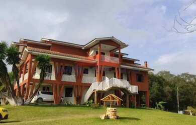 Imagem: A fazenda possui 900m² de Área e está localizado em Capinzal