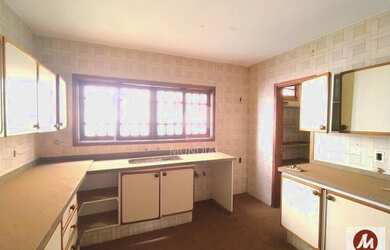 Imagem 4: Casa térrea na rua 4 dormitórios/suite, cozinha planejada