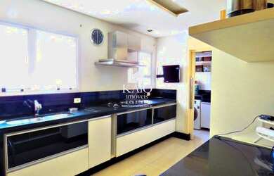 Imagem: O apartamento possui 3 Dormitórios, 5 Banheiros, 4 Vagas na