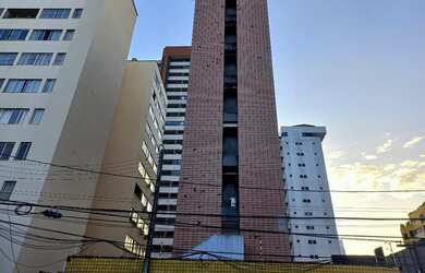 Imagem: O apartamento possui 2 Dormitórios, 3 Banheiros, 2 Vagas na