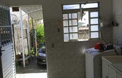 Imagem 1: Vendo uma excelente casa. Varanda, 360m² de Área, 3 Vagas na garageme3...