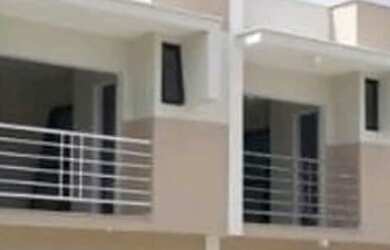 Imagem: A casa em condomínio à venda possui 2 Dormitórios, 3 Banheiros