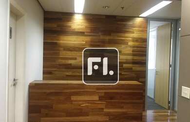 Imagem: O depósito possui 2 Vagas na garagem, 72m² de Área e está