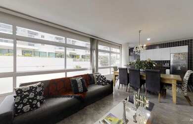 Imagem: O apartamento possui 4 Dormitórios, 5 Banheiros, 233m² de