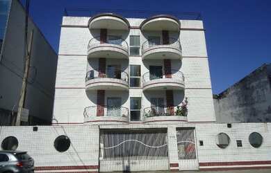 Imagem: O apartamento possui 1 Dormitório, 1 Banheiro, 1 Vaga na garagem