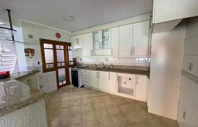 Imagem 8: Casa em Ipanema. Piscina, Churrasqueira, Área de serviçoeLareira