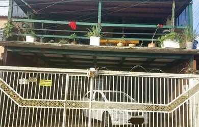 Imagem: A casa possui 2 Dormitórios, 1 Banheiro, 1 Vaga na garagem