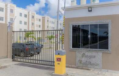 Imagem: O apartamento possui 2 Dormitórios, 1 Banheiro e 1 Vaga na