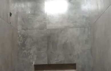 Imagem: A casa possui 2 Dormitórios, 1 Banheiro, 2 Vagas na garagem