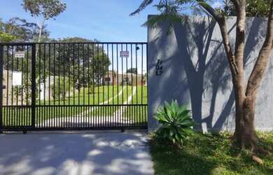 Imagem: A casa em condomínio possui 2 Dormitórios, 3 Banheiros, 5