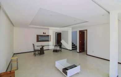 Imagem: A casa em condomínio possui 4 Dormitórios, 4 Banheiros, 3