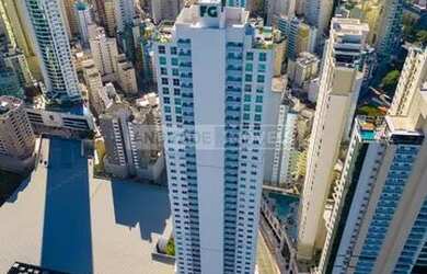 Imagem: O apartamento possui 3 Dormitórios, 4 Banheiros, 2 Vagas na