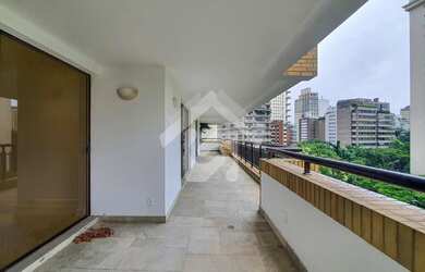 Imagem 3: Muita luz natural, linda vista verde ao lado do Clube Pinheiros