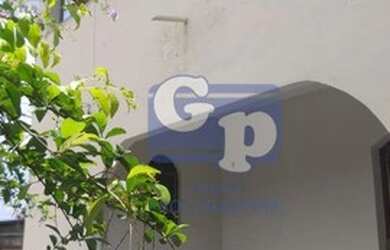 Imagem: A casa possui 3 Dormitórios, 1 Banheiro, 1 Vaga na garagem