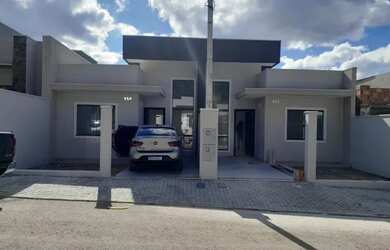 Imagem: A casa em condomínio possui 3 Dormitórios, 2 Banheiros, 1