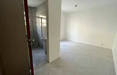 Imagem 8: Alugo apartamentos reformados a quatro minutos do Office amp Mall