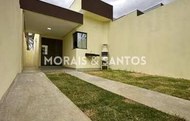 Imagem: A casa possui 2 Dormitórios, 1 Banheiro, 1 Vaga na garagem