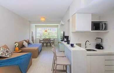 Imagem: O apartamento possui 1 Dormitório, 1 Banheiro, 1 Vaga na garagem