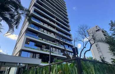 Imagem: O apartamento possui 3 Dormitórios, 5 Banheiros, 3 Vagas na