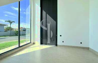 Imagem: A casa em condomínio possui 5 Dormitórios, 5 Banheiros, 5