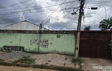 Imagem: A casa possui 3 Dormitórios, 1 Banheiro, 150m² de Área e