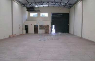 Imagem: O depósito possui 228m² de Área e está localizado em Ribeirão