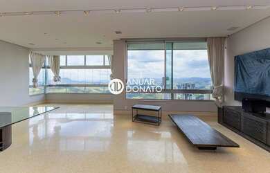 Imagem: O apartamento possui 4 Dormitórios, 4 Banheiros, 5 Vagas na