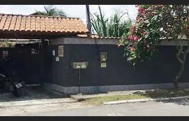 Imagem: A casa possui 2 Dormitórios, 2 Banheiros, 5 Vagas na garagem