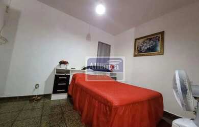 Imagem 15: Casa com 3 dormitórios, 1 suíte, edícula, piscina, churrasqueira e...