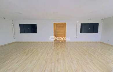 Imagem 9: Linda casa recem reformada para locaçao com robusto sistema de energia...