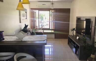 Imagem: A casa possui 2 Dormitórios, 1 Banheiro, 60m² de Área, Imóvel