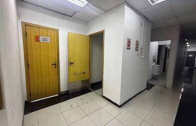 Imagem 4: ALUGA-SE LOJA PENHA Ótima localização Em frente ao Shopping Penha