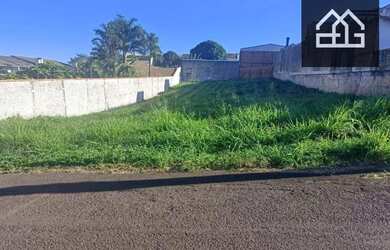 Imagem: O terreno possui 1.100m² de Área e está localizado em Country