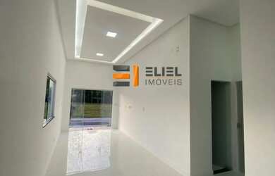 Imagem: A casa em condomínio possui 3 Dormitórios, 3 Banheiros, 2