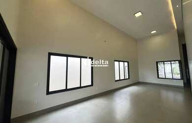 Imagem 3: Casa residencial em condomínio com 3 quartos sendo 1 suíte disponível...