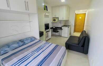 Imagem: O studio para alugar possui 1 Dormitório, 1 Banheiro, 1 Vaga