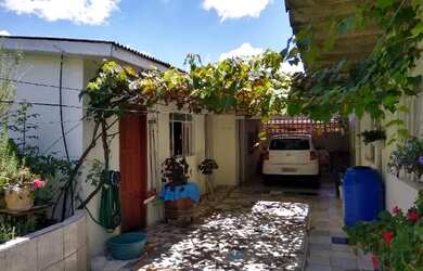 Imagem: A casa possui 1 Dormitório, 1 Banheiro, 45m² de Área e está