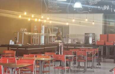 Imagem: O depósito possui 300m² de Área e está localizado em Centro