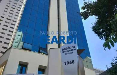 Imagem: O depósito possui 1 Vaga na garagem, 37m² de Área e está