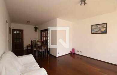 Imagem: A casa possui 5 Dormitórios, 3 Banheiros, 5 Vagas na garagem