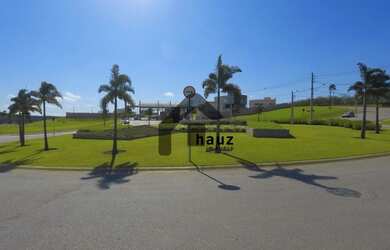 Imagem: O terreno possui 336m² de Área e está localizado em Cyrela