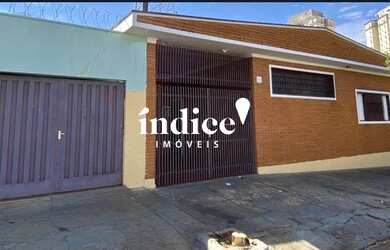 Imagem: A casa possui 2 Dormitórios, 3 Banheiros, 3 Vagas na garagem