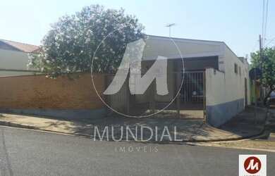 Imagem: A casa possui 4 Dormitórios, 3 Banheiros, 3 Vagas na garagem